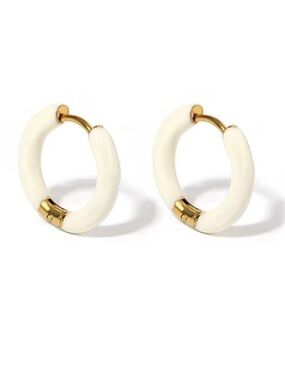 New! Everyday Wear White Huggie Earrings (1024) NWOT